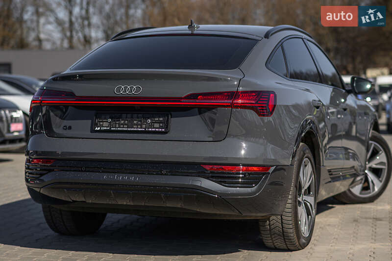 Внедорожник / Кроссовер Audi Q8 e-tron 2023 в Львове