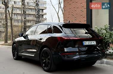 Внедорожник / Кроссовер Audi Q8 e-tron 2023 в 