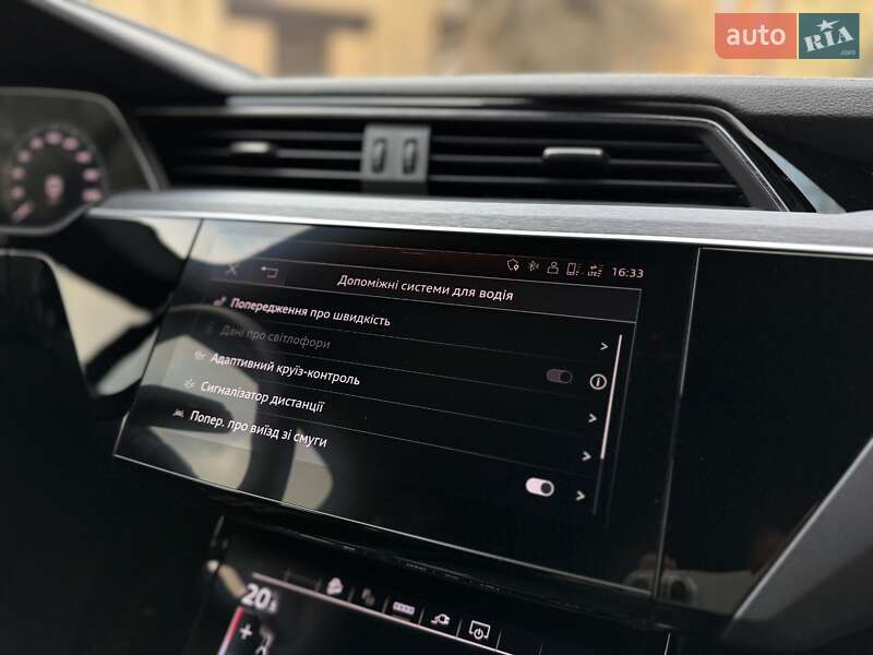 Внедорожник / Кроссовер Audi Q8 e-tron 2023 в Львове