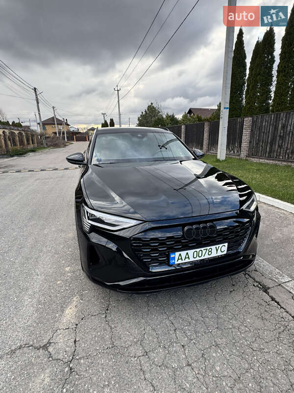 Внедорожник / Кроссовер Audi Q8 e-tron 2024 в Киеве
