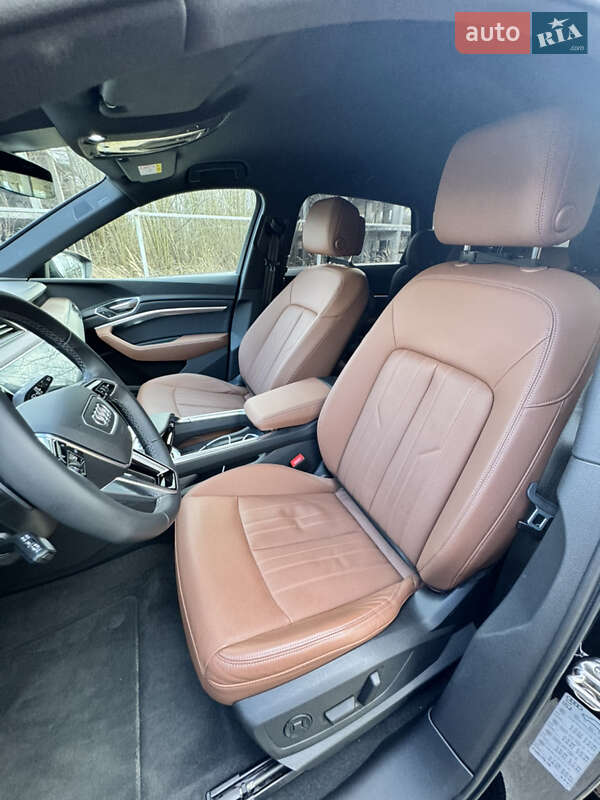 Внедорожник / Кроссовер Audi Q8 e-tron 2024 в Киеве