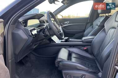 Внедорожник / Кроссовер Audi Q8 e-tron 2023 в 