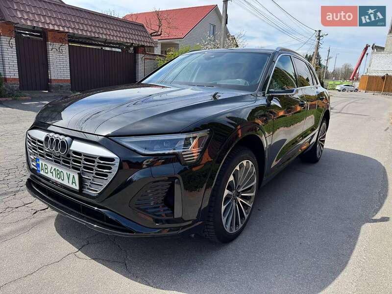 Внедорожник / Кроссовер Audi Q8 e-tron 2023 в Виннице