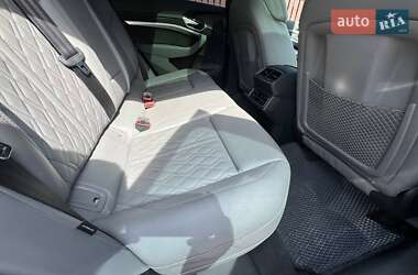 Внедорожник / Кроссовер Audi Q8 e-tron 2023 в 