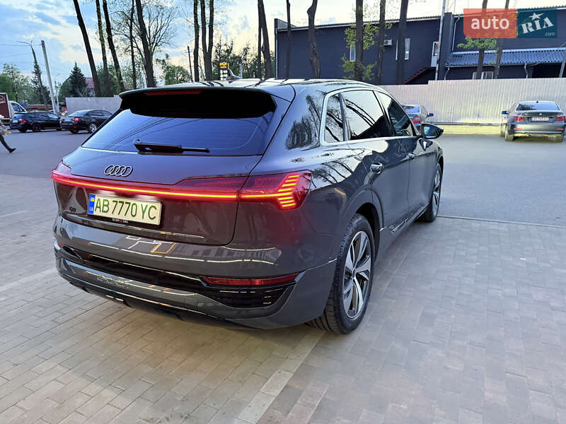 Внедорожник / Кроссовер Audi Q8 e-tron 2023 в Виннице
