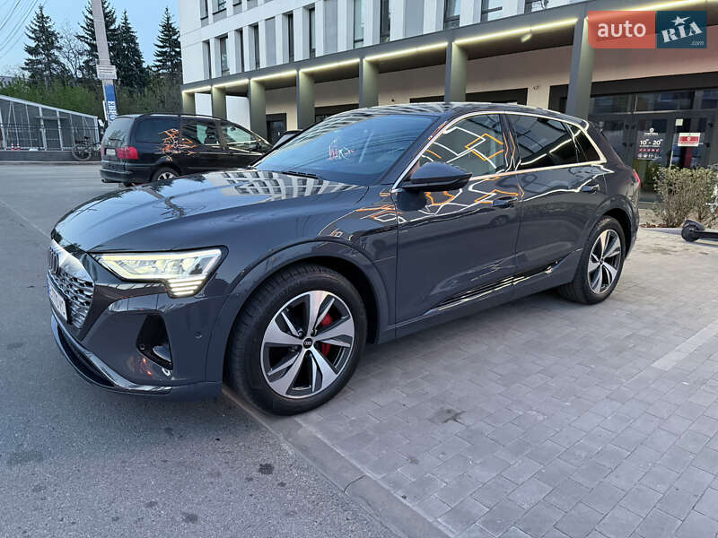 Внедорожник / Кроссовер Audi Q8 e-tron 2023 в Виннице