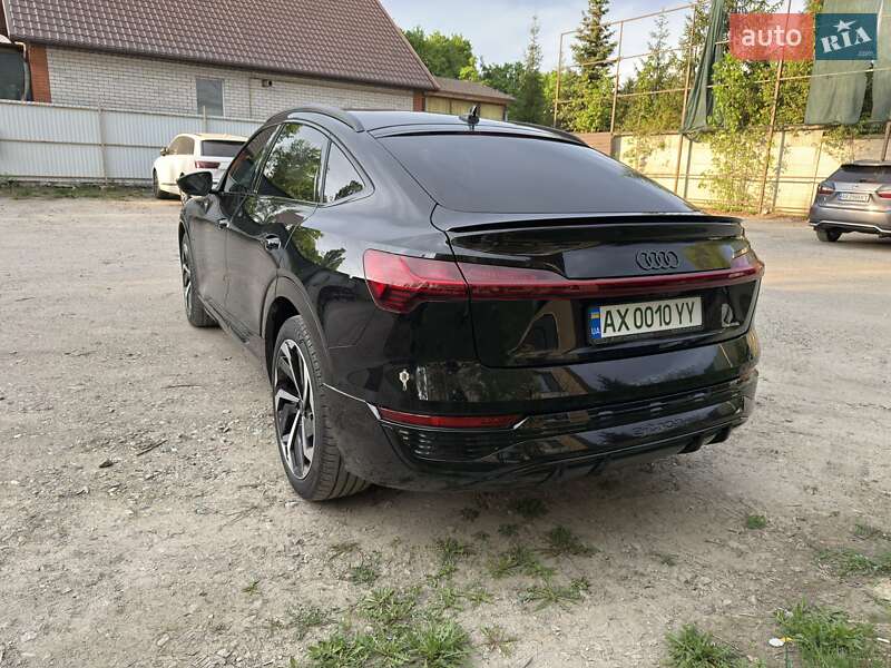 Внедорожник / Кроссовер Audi Q8 e-tron 2023 в Харькове