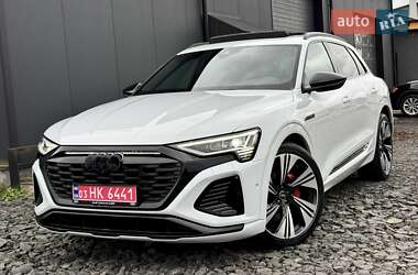 Внедорожник / Кроссовер Audi Q8 e-tron 2024 в 