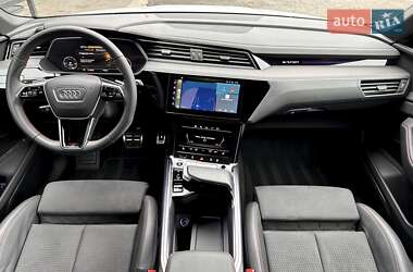 Внедорожник / Кроссовер Audi Q8 e-tron 2024 в 