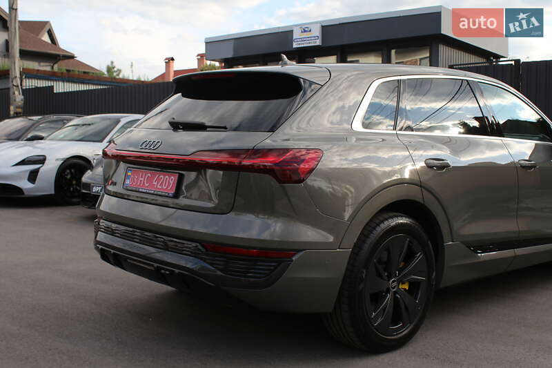 Внедорожник / Кроссовер Audi Q8 e-tron 2023 в Киеве фото 4 Внедорожник / Кроссовер Audi Q8 e-tron 2023 в Киеве