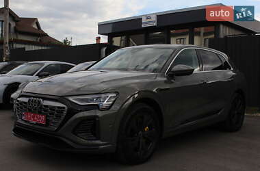 Внедорожник / Кроссовер Audi Q8 e-tron 2023 в 