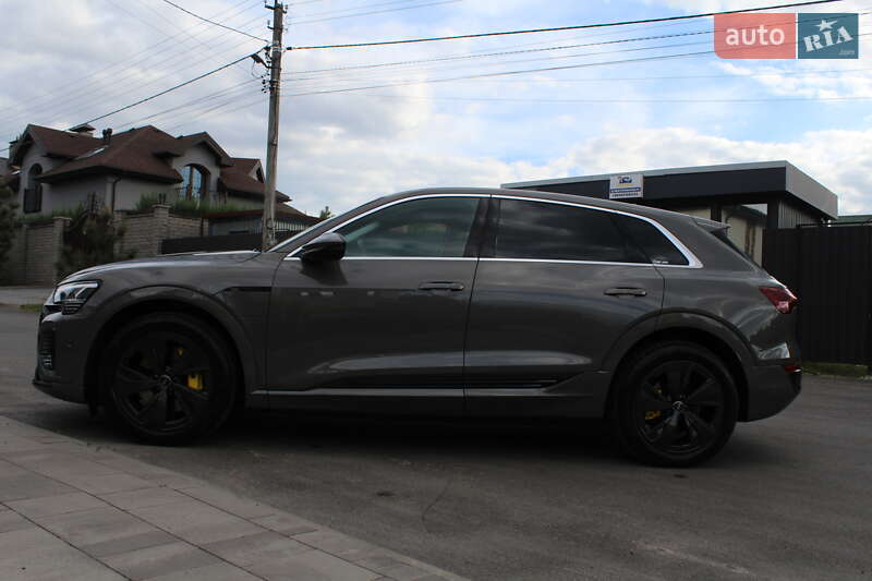 Внедорожник / Кроссовер Audi Q8 e-tron 2023 в Киеве фото 14 Внедорожник / Кроссовер Audi Q8 e-tron 2023 в Киеве