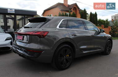 Внедорожник / Кроссовер Audi Q8 e-tron 2023 в 