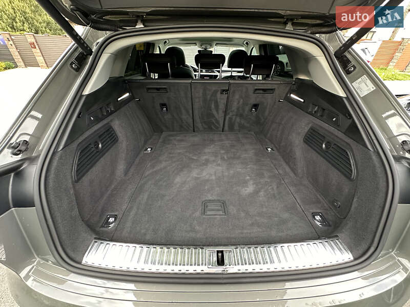 Внедорожник / Кроссовер Audi Q8 e-tron 2023 в Киеве фото 29 Внедорожник / Кроссовер Audi Q8 e-tron 2023 в Киеве