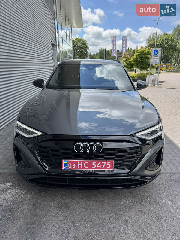 Внедорожник / Кроссовер Audi Q8 e-tron 2023 в Ровно