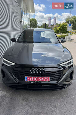 Внедорожник / Кроссовер Audi Q8 e-tron 2023 в 