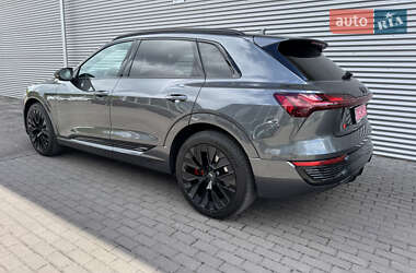Внедорожник / Кроссовер Audi Q8 e-tron 2023 в 