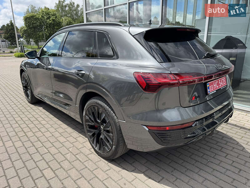 Внедорожник / Кроссовер Audi Q8 e-tron 2023 в Ровно