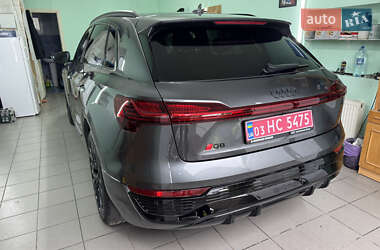 Внедорожник / Кроссовер Audi Q8 e-tron 2023 в 