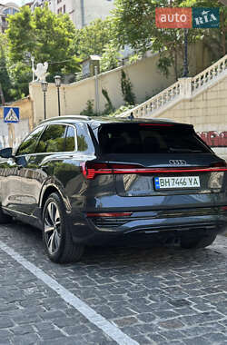 Внедорожник / Кроссовер Audi Q8 e-tron 2023 в 