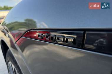 Внедорожник / Кроссовер Audi Q8 e-tron 2023 в 