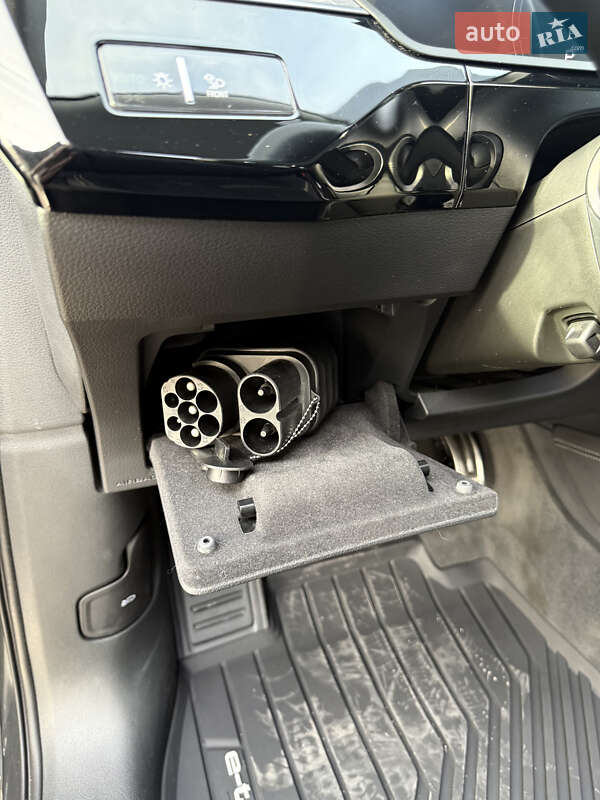 Внедорожник / Кроссовер Audi Q8 e-tron 2023 в Виннице фото 48 Внедорожник / Кроссовер Audi Q8 e-tron 2023 в Виннице