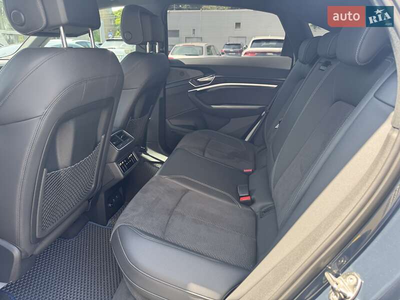 Внедорожник / Кроссовер Audi Q8 e-tron 2023 в Одессе
