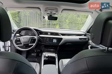 Внедорожник / Кроссовер Audi Q8 e-tron 2023 в 
