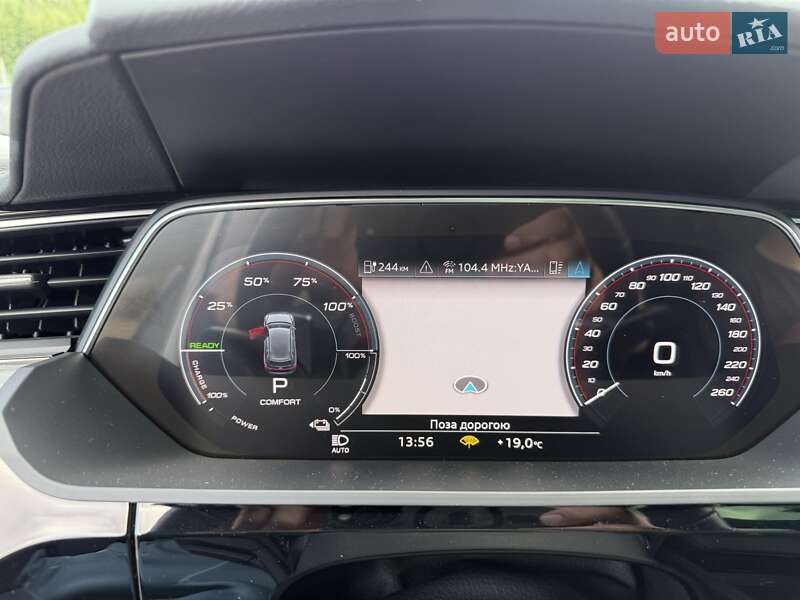 Внедорожник / Кроссовер Audi Q8 e-tron 2023 в Буковеле