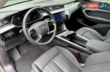 Внедорожник / Кроссовер Audi Q8 e-tron 2024 в 