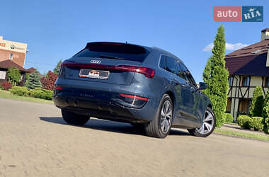 Внедорожник / Кроссовер Audi Q8 e-tron 2023 в 