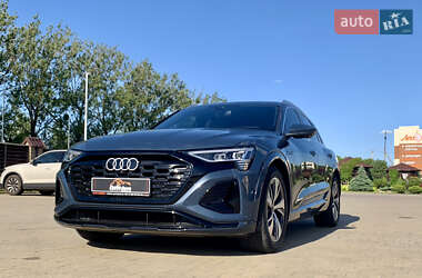 Внедорожник / Кроссовер Audi Q8 e-tron 2023 в 