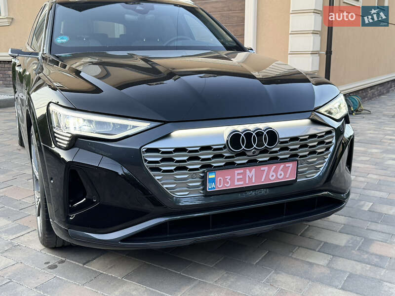 Внедорожник / Кроссовер Audi Q8 e-tron 2023 в Черновцах
