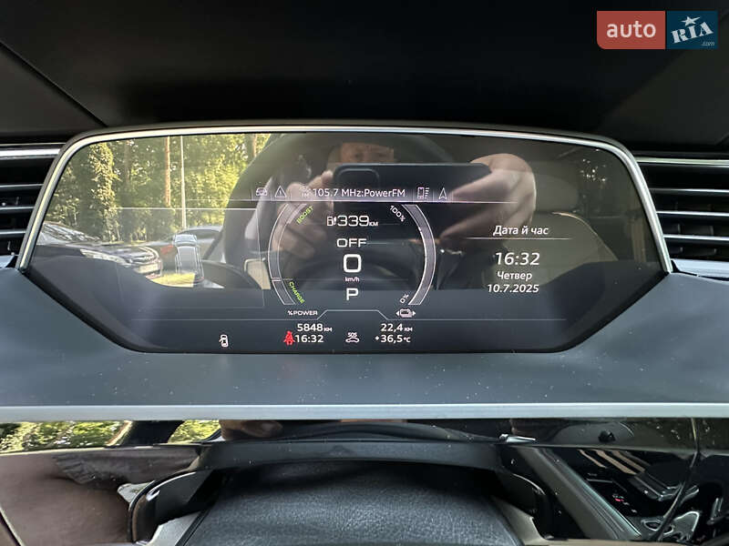 Позашляховик / Кросовер Audi Q8 e-tron 2023 в Харкові