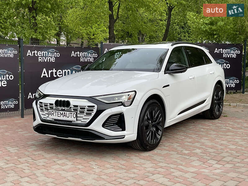 Audi Q8 e-tron 2024