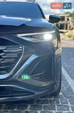 Внедорожник / Кроссовер Audi Q8 e-tron 2023 в 