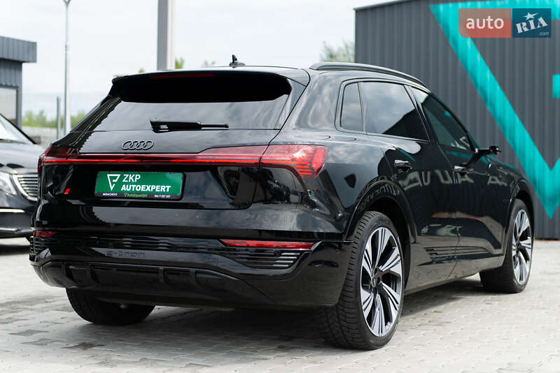 Внедорожник / Кроссовер Audi Q8 e-tron 2023 в Мукачево