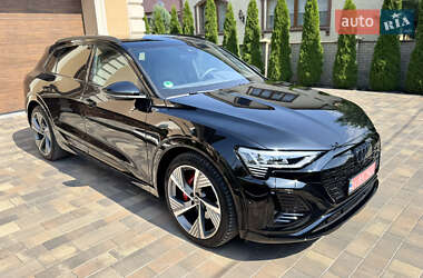 Внедорожник / Кроссовер Audi Q8 e-tron 2023 в 
