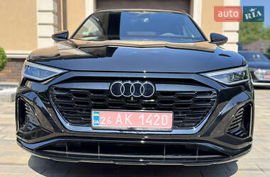 Внедорожник / Кроссовер Audi Q8 e-tron 2023 в 
