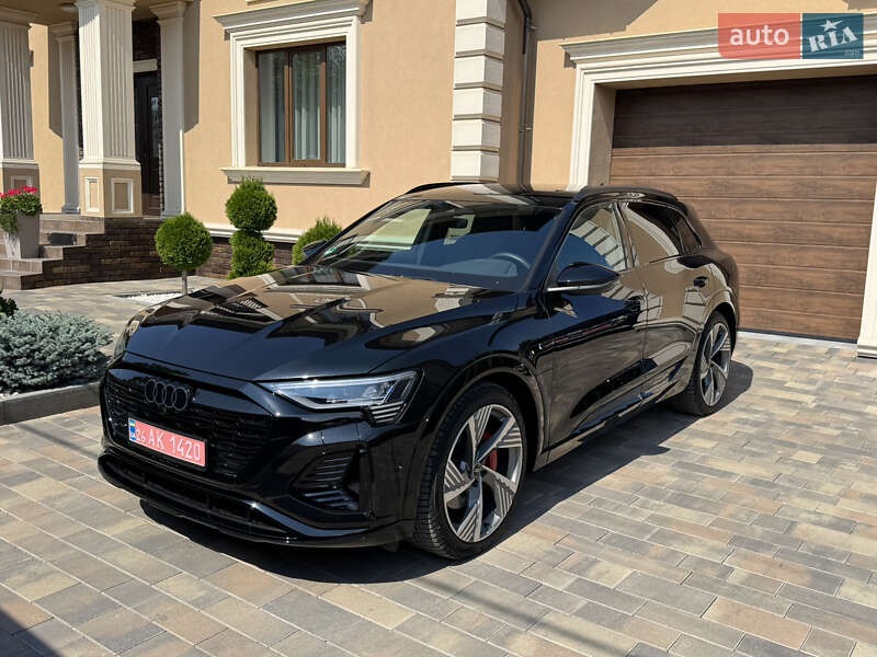 Внедорожник / Кроссовер Audi Q8 e-tron 2023 в Черновцах