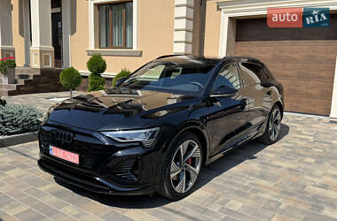 Внедорожник / Кроссовер Audi Q8 e-tron 2023 в 