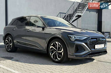 Внедорожник / Кроссовер Audi Q8 e-tron 2023 в 