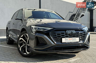 Внедорожник / Кроссовер Audi Q8 e-tron 2023 в 