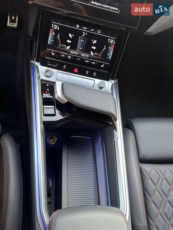 Внедорожник / Кроссовер Audi Q8 e-tron 2023 в Черновцах