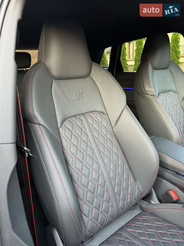 Внедорожник / Кроссовер Audi Q8 e-tron 2023 в Черновцах