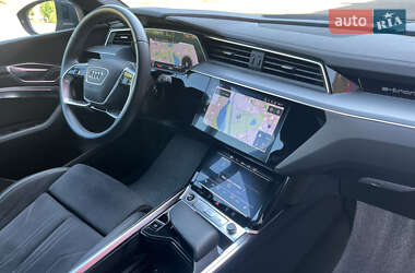 Внедорожник / Кроссовер Audi Q8 e-tron 2023 в 