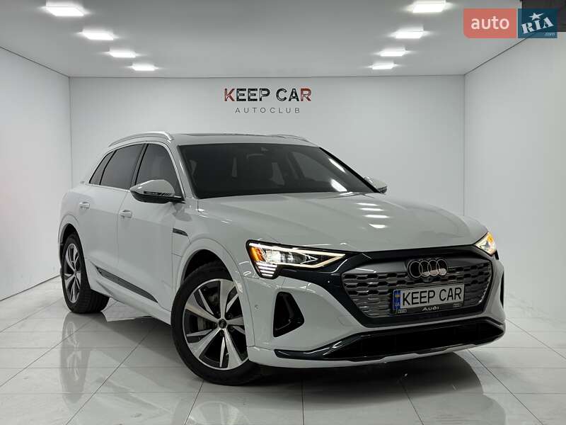 Audi Q8 e-tron 2023