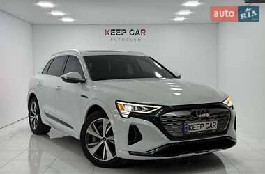 Внедорожник / Кроссовер Audi Q8 e-tron 2023 в 