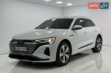 Внедорожник / Кроссовер Audi Q8 e-tron 2023 в 