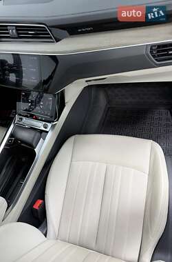 Внедорожник / Кроссовер Audi Q8 e-tron 2023 в 